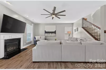 15110 Brannock Hills Drive, Charlotte, NC 28278 - Photo 14