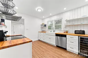 8008 Chapman St, Charlotte, NC 28216 - Photo 14