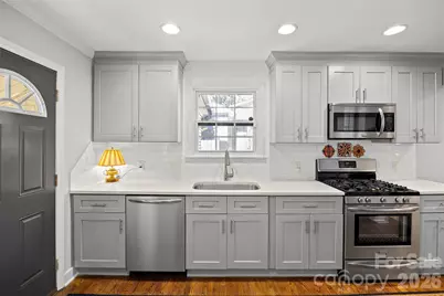 4828 Gilmore Drive, Charlotte, NC 28209 - Photo 12