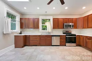208 Probart St, Brevard, NC 28712 - Photo 26