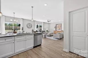 1033 Rodey Ave, Charlotte, NC 28206 - Photo 12
