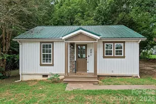 501 Hunter St, York, SC 29745 - Photo 1