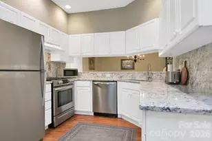 61 Autumn Gln Ct, Brevard, NC 28712 - Photo 8