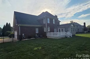182 E Tattersall Dr, Statesville, NC 28677 - Photo 4
