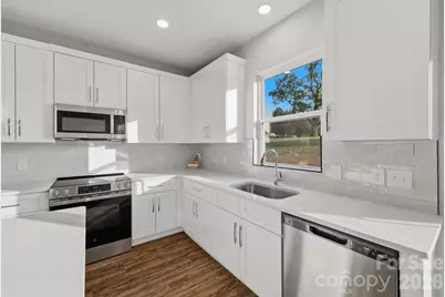 128 N Main Street, Granite Falls, NC 28630 - Photo 10