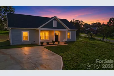 128 N Main Street, Granite Falls, NC 28630 - Photo 2