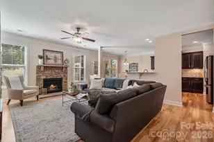 608 Cedar Trace Dr, Lake Wylie, SC 29710 - Photo 10