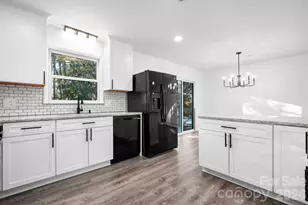 1185 10th Street Pl NW, Hickory, NC 28601 - Photo 10
