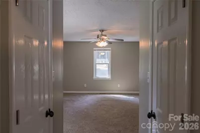 3910 English Oak Drive, Lincolnton, NC 28092 - Photo 4