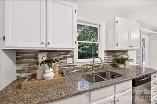 430 Queens Rd, Charlotte, NC 28207 - Photo 6