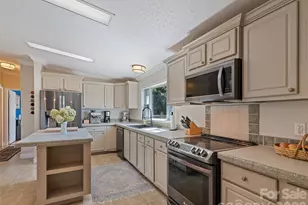 90 Blueberry Hill Dr, Clyde, NC 28721 - Photo 16