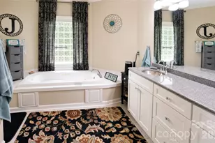 140 Lady Slipper Ln SW, Valdese, NC 28690 - Photo 10