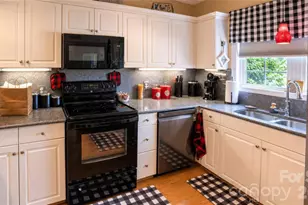 140 Lady Slipper Ln SW, Valdese, NC 28690 - Photo 6