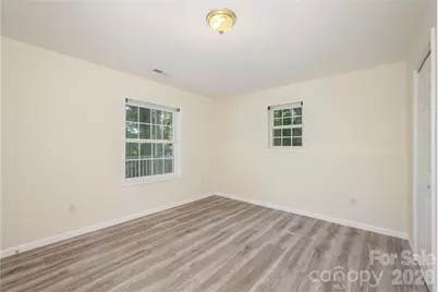 219 Greens View Drive, Horse Shoe, NC 28742 - Photo 28