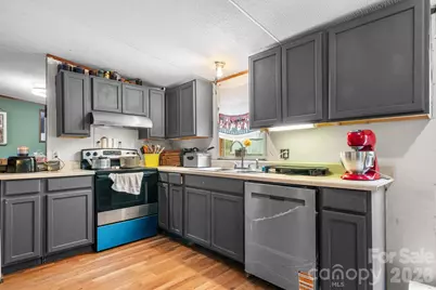 2461 Shadowbrook Drive, Lenoir, NC 28645 - Photo 12