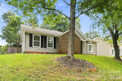 9719 Marshbrooke Road, Charlotte, NC 28105 - Photo 2