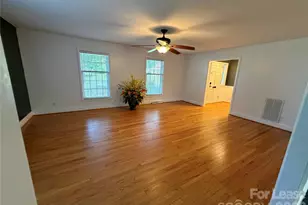 608 Margaret Dr, Statesville, NC 28677 - Photo 8