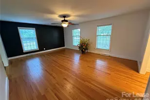 608 Margaret Dr, Statesville, NC 28677 - Photo 6