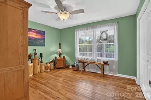 50 Autumn Vw Dr, Hendersonville, NC 28792 - Photo 18