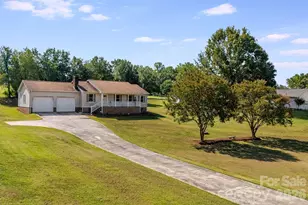 3020 Vernell Ln, Shelby, NC 28150 - Photo 2