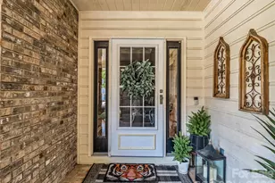 2365 Rosemont Ct, Hendersonville, NC 28791 - Photo 6