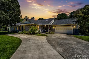 2365 Rosemont Ct, Hendersonville, NC 28791 - Photo 36