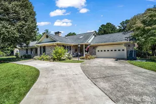 2365 Rosemont Ct, Hendersonville, NC 28791 - Photo 2