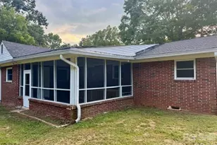 1911 Wall St, Morganton, NC 28655 - Photo 4