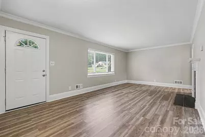 2728 Arnold Drive, Charlotte, NC 28205 - Photo 4