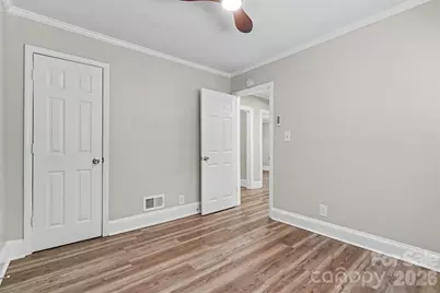 2728 Arnold Drive, Charlotte, NC 28205 - Photo 14