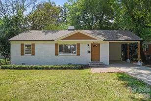 2728 Arnold Dr, Charlotte, NC 28205 - Photo 1