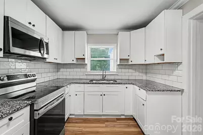 2728 Arnold Drive, Charlotte, NC 28205 - Photo 8