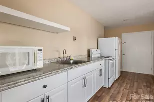 288 Roberts Dr, Laurel Park, NC 28739 - Photo 28