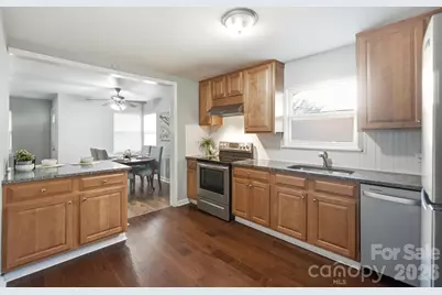 3300 Bonaire Drive, Charlotte, NC 28208 - Photo 8