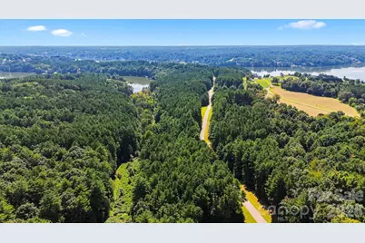 6048 Plantation Pointe Drive, Granite Falls, NC 28630 - Photo 12