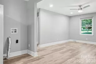 8051 S Way Rd, Charlotte, NC 28215 - Photo 16