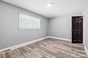 8051 S Way Rd, Charlotte, NC 28215 - Photo 20