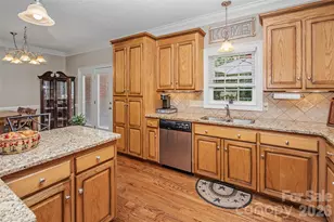 204 Seven Springs Loop, Statesville, NC 28625 - Photo 14
