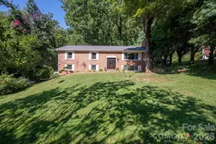 65 Beechwood Rd, Asheville, NC 28805 - Photo 1