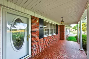 2639 Mt Olive Church Rd, Newton, NC 28658 - Photo 4