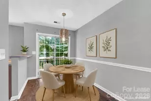 6315 Windsor Gate Ln, Charlotte, NC 28215 - Photo 6