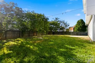 1428 Nature Pl, Charlotte, NC 28214 - Photo 30