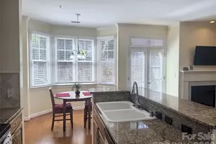 968 Park Slope Dr, Charlotte, NC 28209 - Photo 6