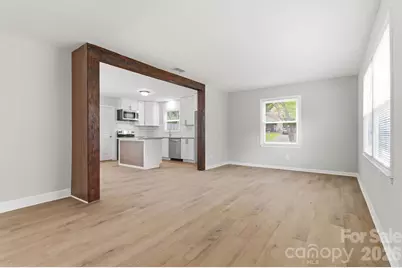 5233 Delivau Drive, Charlotte, NC 28215 - Photo 2