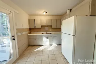 5006 Malibu Dr, Charlotte, NC 28215 - Photo 2