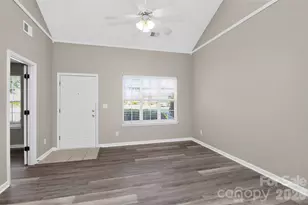 1712 Pergola Pl, Charlotte, NC 28213 - Photo 4