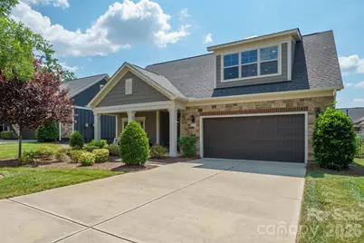 2205 Lincolnshire Lane, Waxhaw, NC 28173 - Photo 2