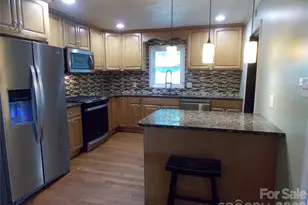 3185 Deerbrook Rd, Lenoir, NC 28645 - Photo 4