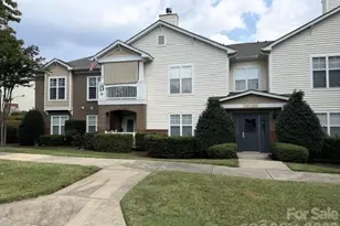 16638 Amberside Rd E, Cornelius, NC 28031 - Photo 4