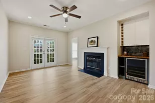 301 Queens Rd, Charlotte, NC 28204 - Photo 12